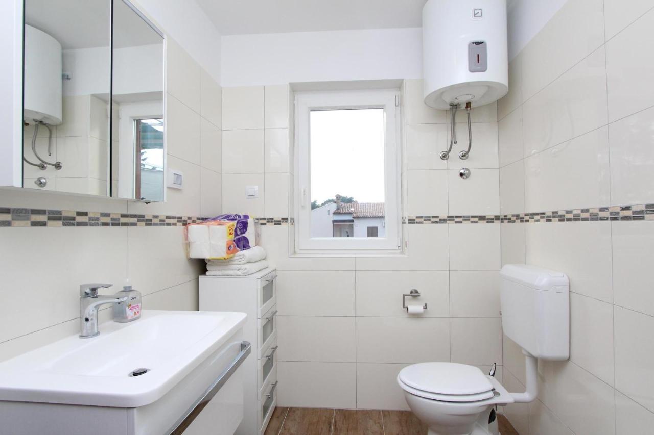 Apartment Gabriel โรวีน ภายนอก รูปภาพ