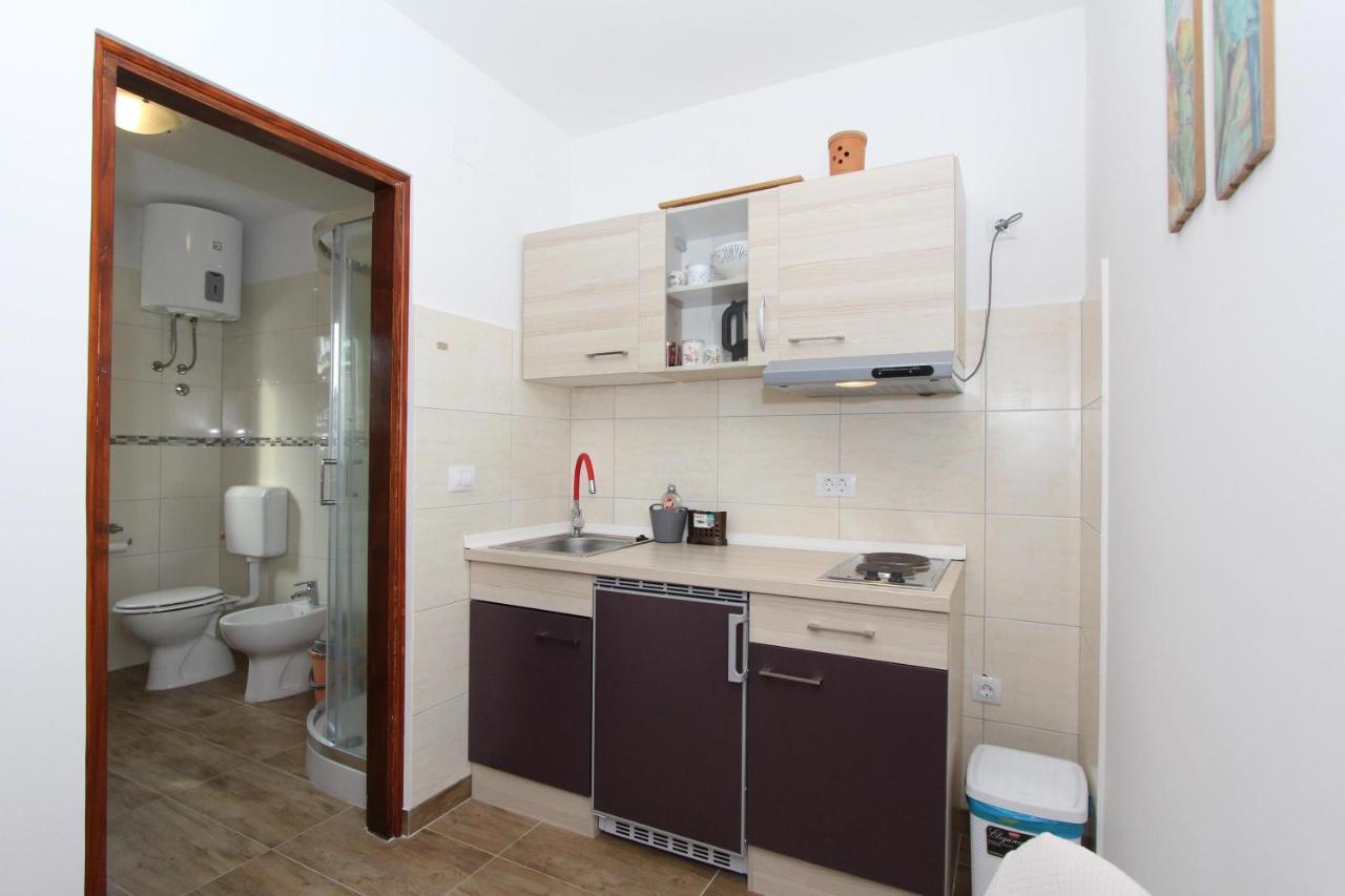 Apartment Gabriel โรวีน ภายนอก รูปภาพ