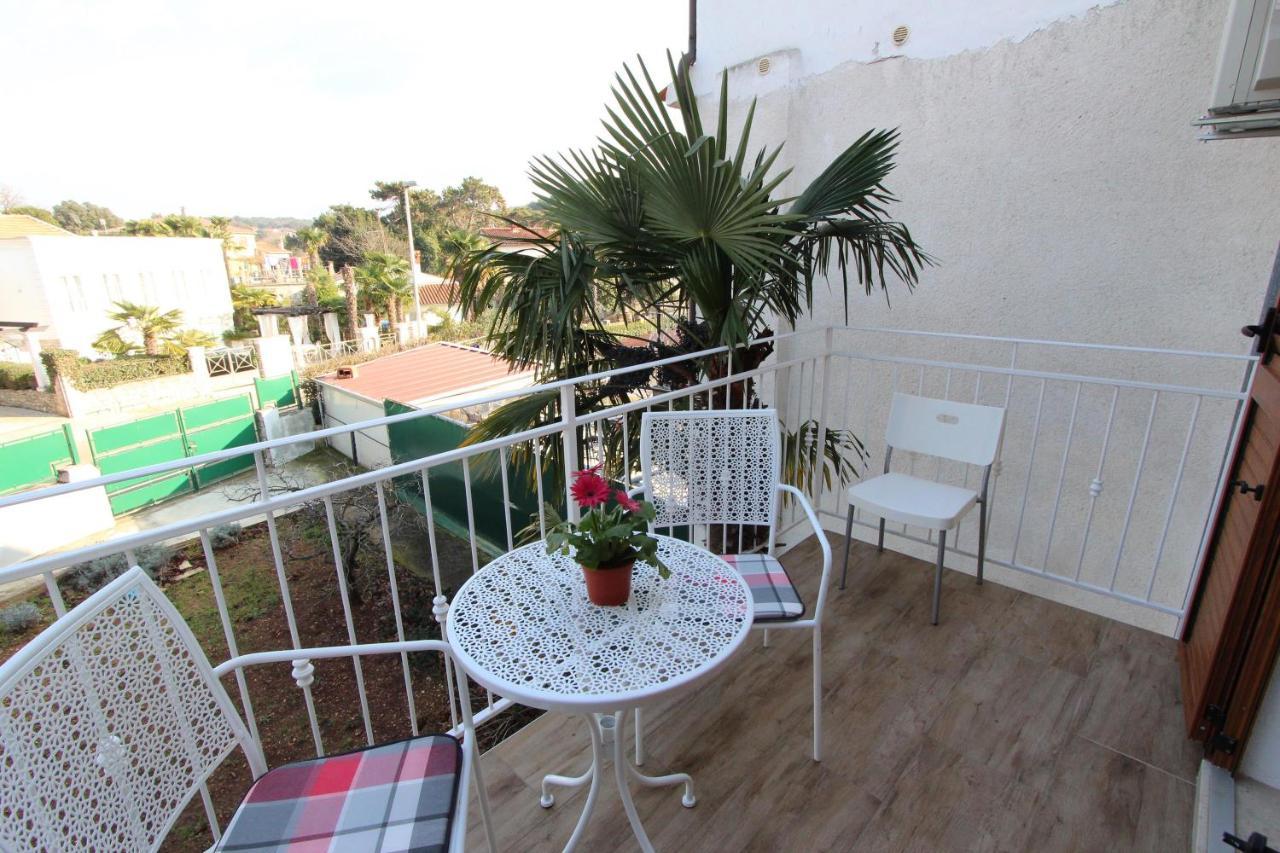 Apartment Gabriel โรวีน ภายนอก รูปภาพ