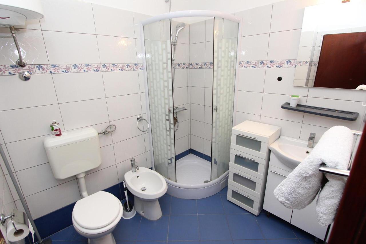 Apartment Gabriel โรวีน ภายนอก รูปภาพ