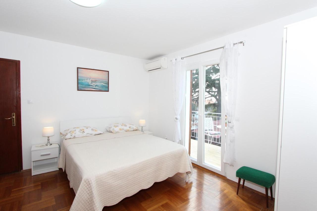 Apartment Gabriel โรวีน ภายนอก รูปภาพ