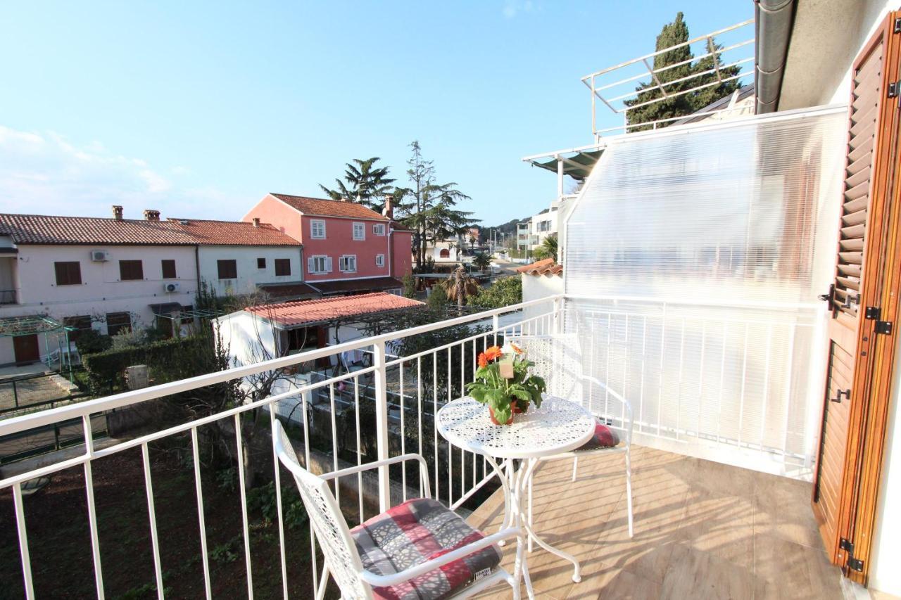 Apartment Gabriel โรวีน ภายนอก รูปภาพ