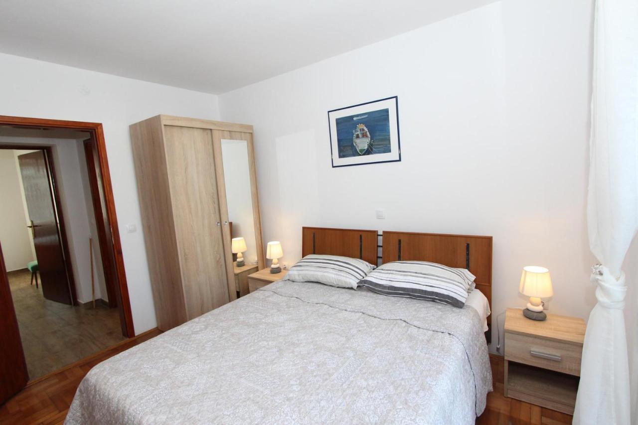 Apartment Gabriel โรวีน ภายนอก รูปภาพ